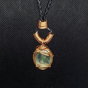 🍏GREEN Prephnite Crystal Pendant & Necklace